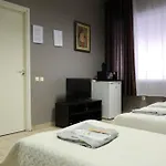 Kangelaste 2 Guest House 3*