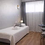Narva Center - Kangelaste 2 Apartments 3*