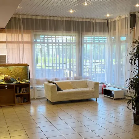 Center Aparthotel 3*