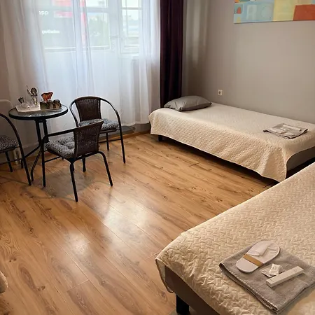 Center Aparthotel 3*